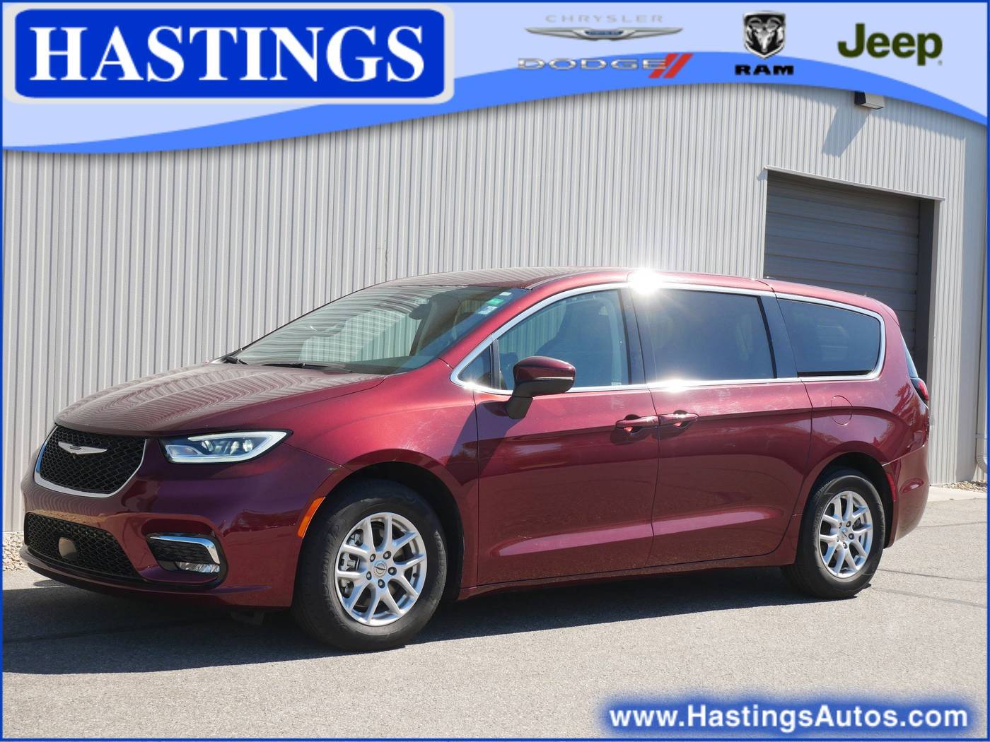 2023 Chrysler Pacifica Touring L — Minivan — 63,718 mi — Hastings, MN