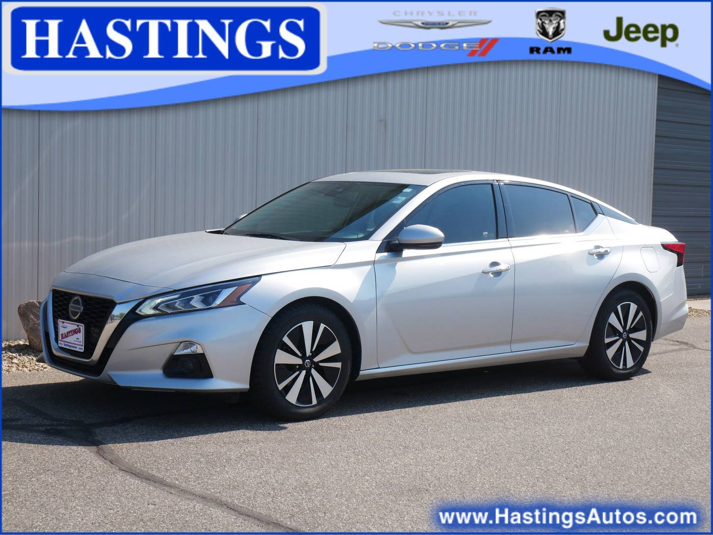 2019 Nissan Altima SV — Sedan — 135,815 mi — Hastings, MN