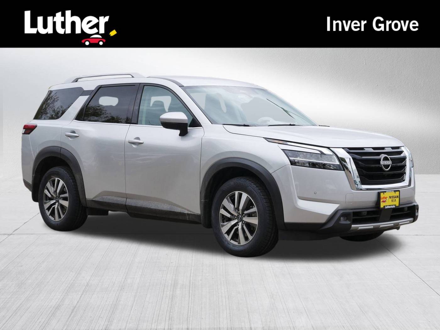 2022 Nissan Pathfinder SL — SUV — 34,478 mi — Inver Grove Heights, MN