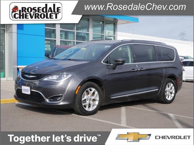 2017 Chrysler Pacifica Touring L Plus — Minivan — 92,983 mi — Roseville, MN