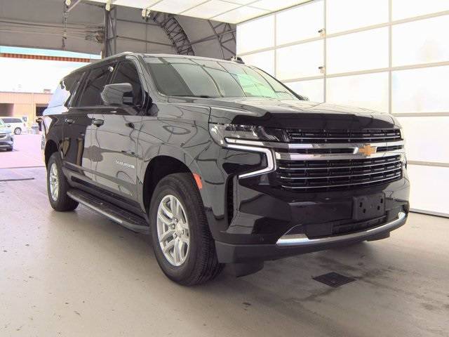 2023 Chevrolet Suburban LT — SUV — 38,867 mi — Roseville, MN