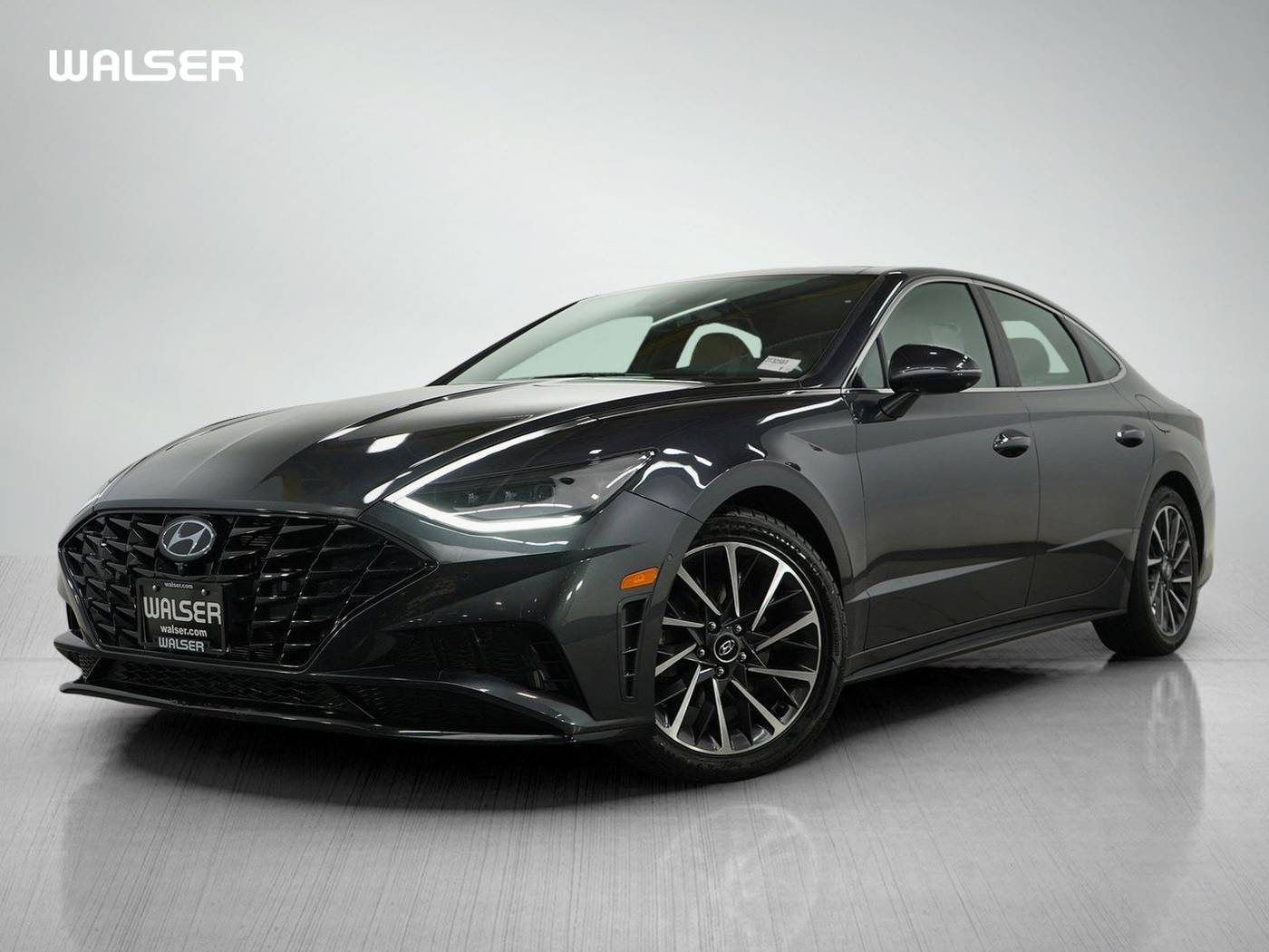 2020 Hyundai Sonata Limited — Sedan — 124,891 mi — Bloomington, MN