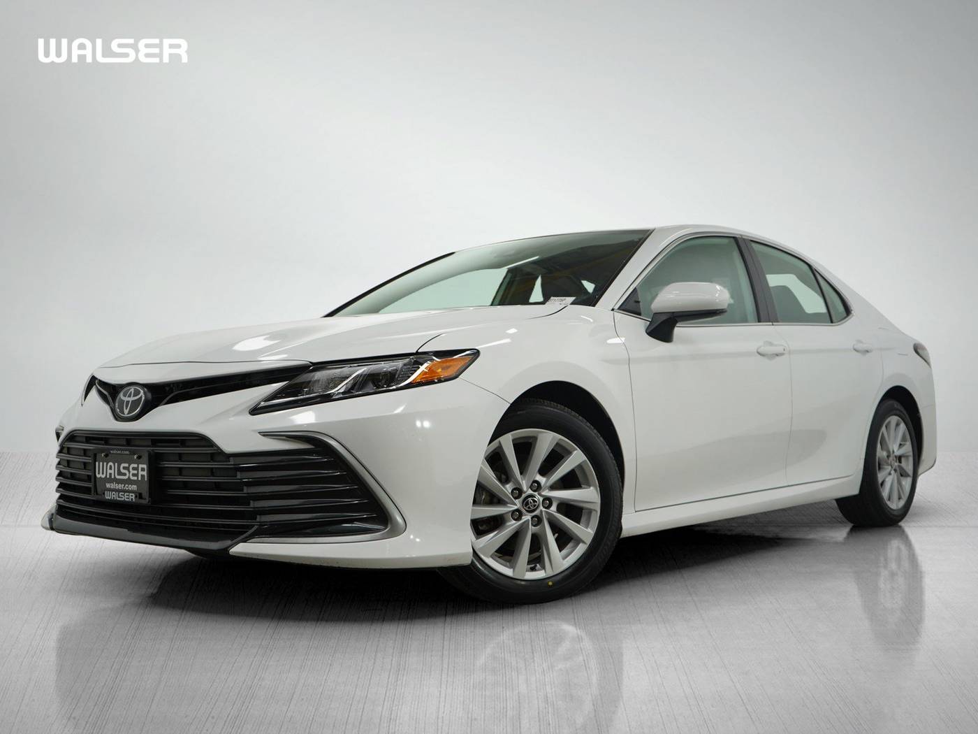 2024 Toyota Camry LE — Sedan — 29,002 mi — Bloomington, MN
