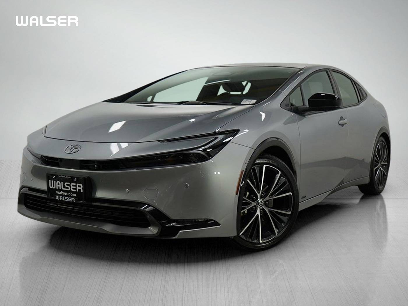 2025 Toyota Prius Limited — Hatchback — 11,245 mi — Bloomington, MN