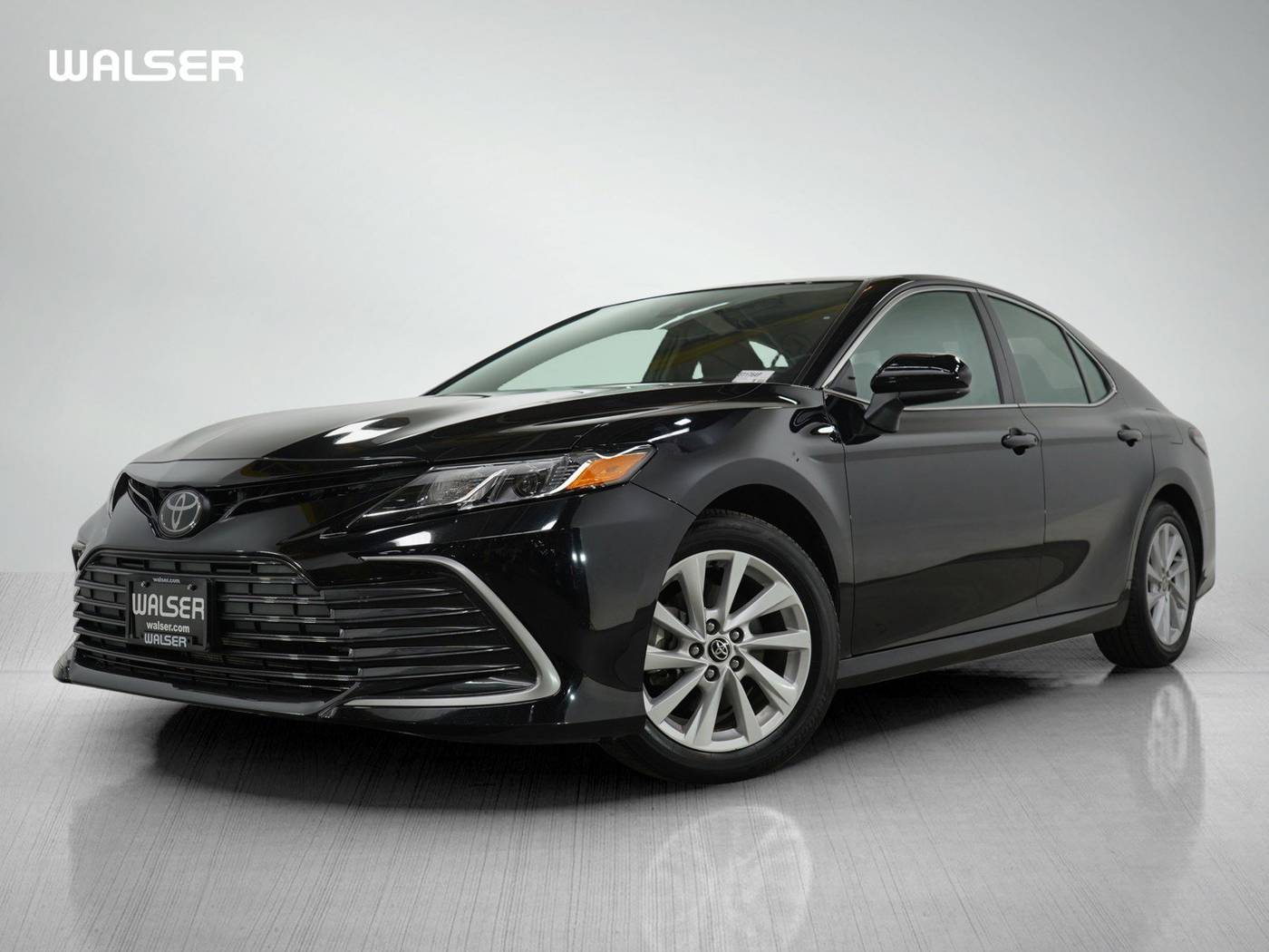 2024 Toyota Camry LE — Sedan — 24,420 mi — Bloomington, MN
