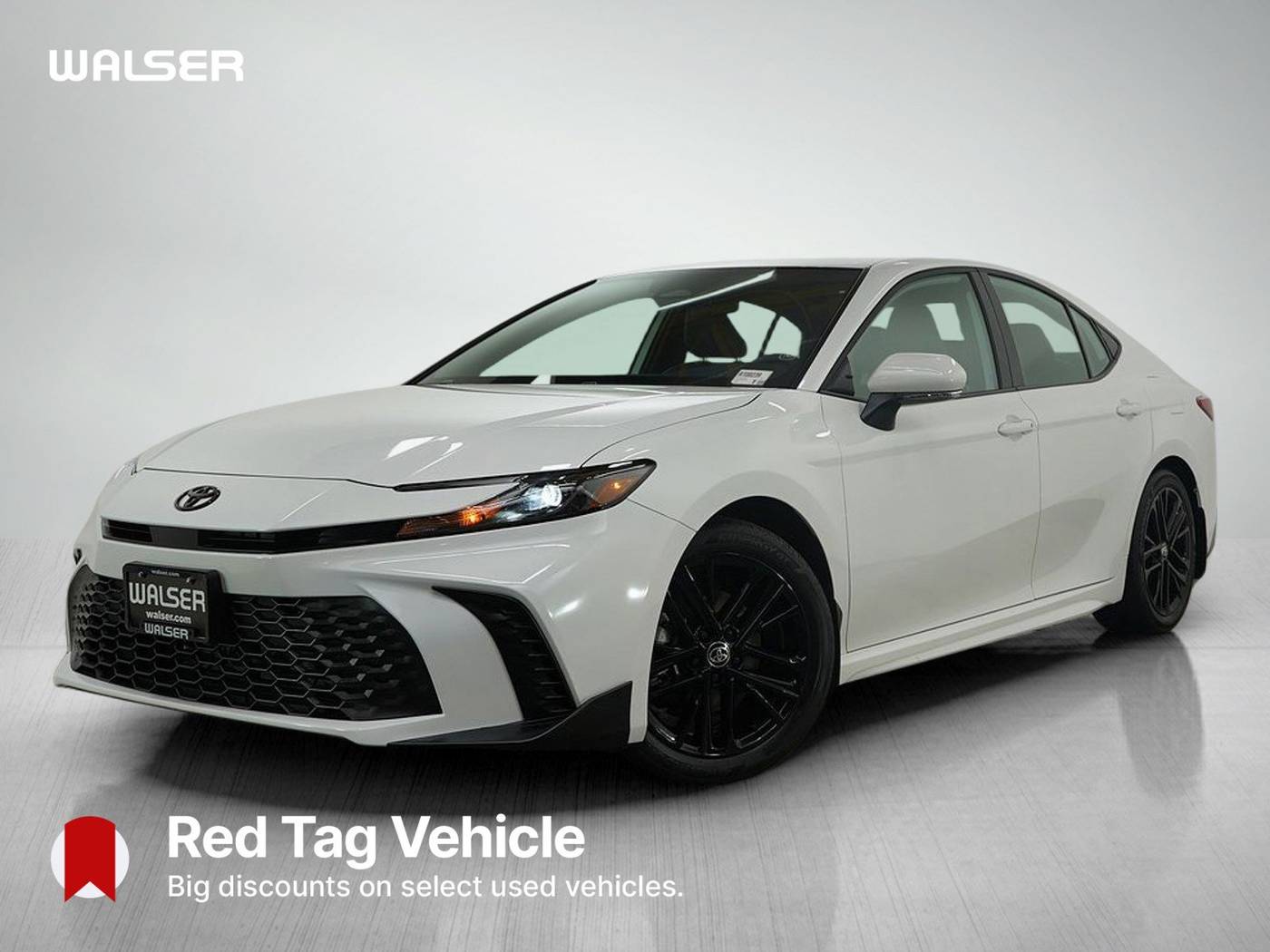 2025 Toyota Camry Hybrid SE — Sedan — 5,608 mi — Bloomington, MN