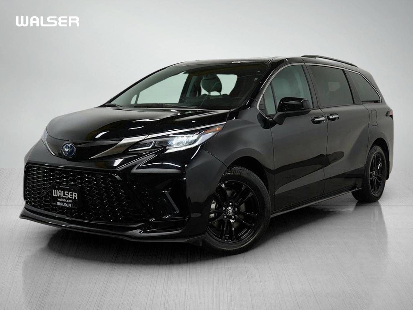 2024 Toyota Sienna XSE — Minivan — 33,374 mi — Bloomington, MN