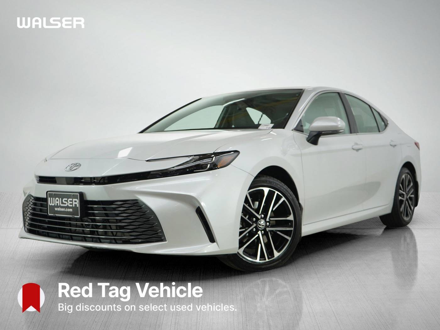 2025 Toyota Camry LE — Sedan — 9,798 mi — Bloomington, MN