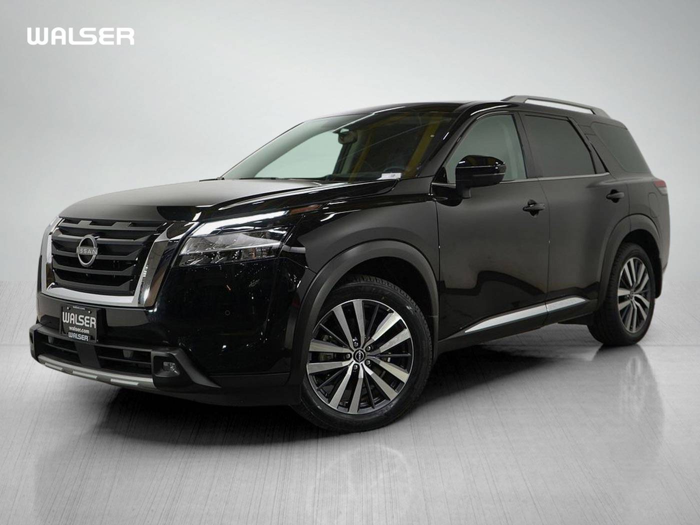 2022 Nissan Pathfinder Platinum — SUV — 41,076 mi — Bloomington, MN