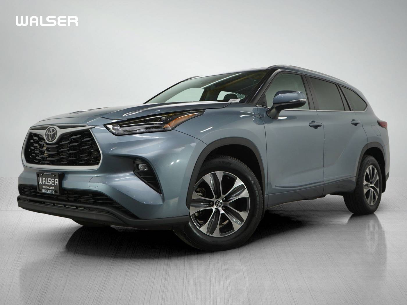 2022 Toyota Highlander XLE — SUV — 23,103 mi — Bloomington, MN