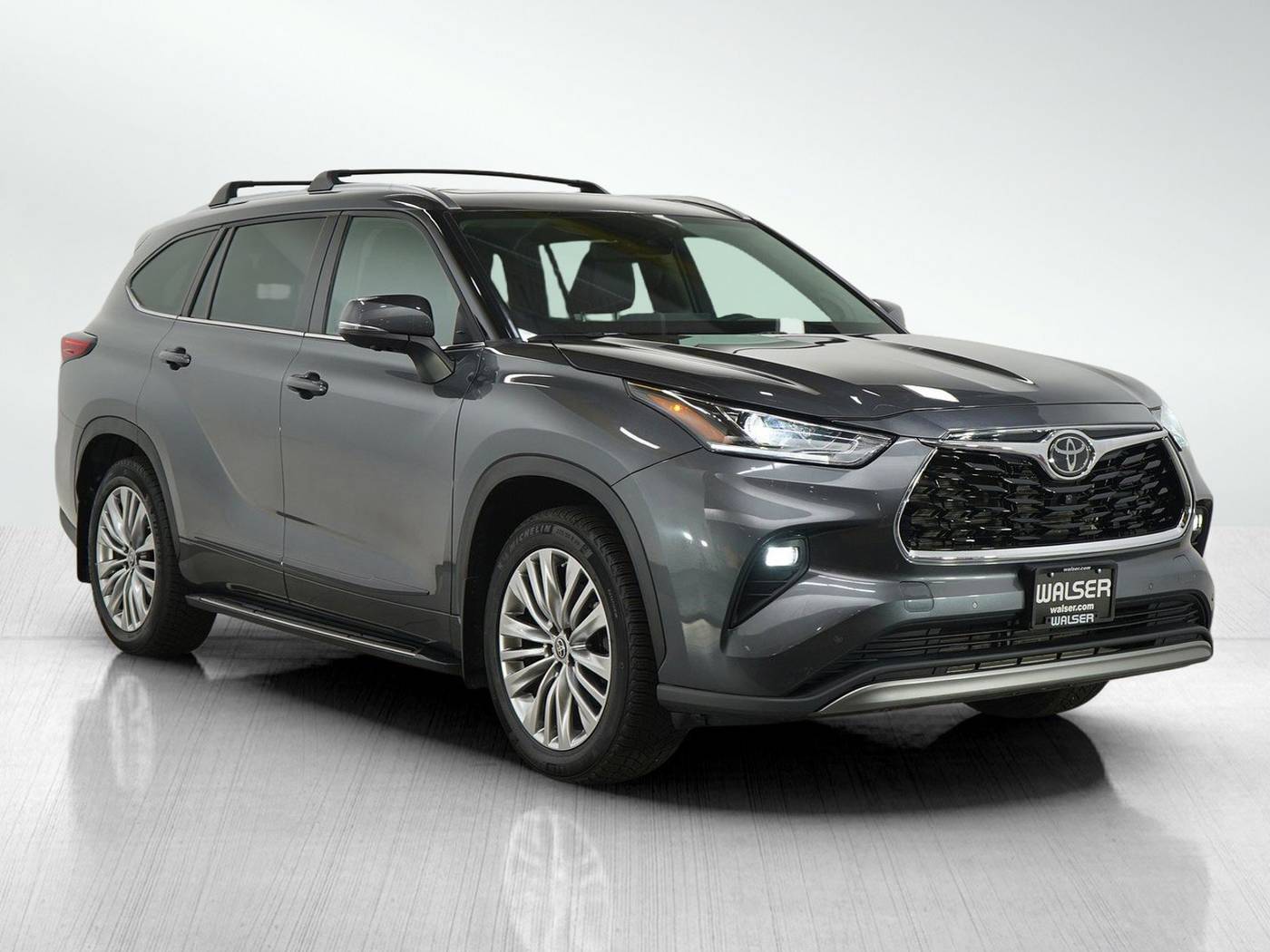 2023 Toyota Highlander L — SUV — 14,277 mi — Bloomington, MN