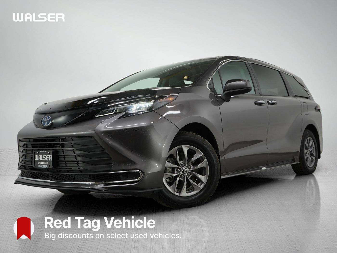 2024 Toyota Sienna LE — Minivan — 15,468 mi — Bloomington, MN