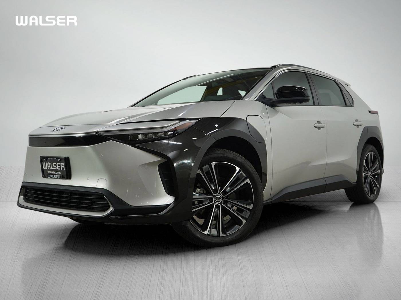2023 Toyota bZ4X Limited — SUV — 35,334 mi — Bloomington, MN