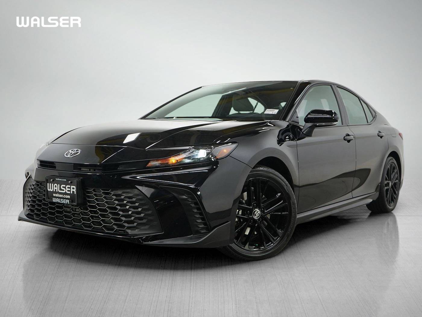2025 Toyota Camry Hybrid SE — Sedan — 6,375 mi — Bloomington, MN