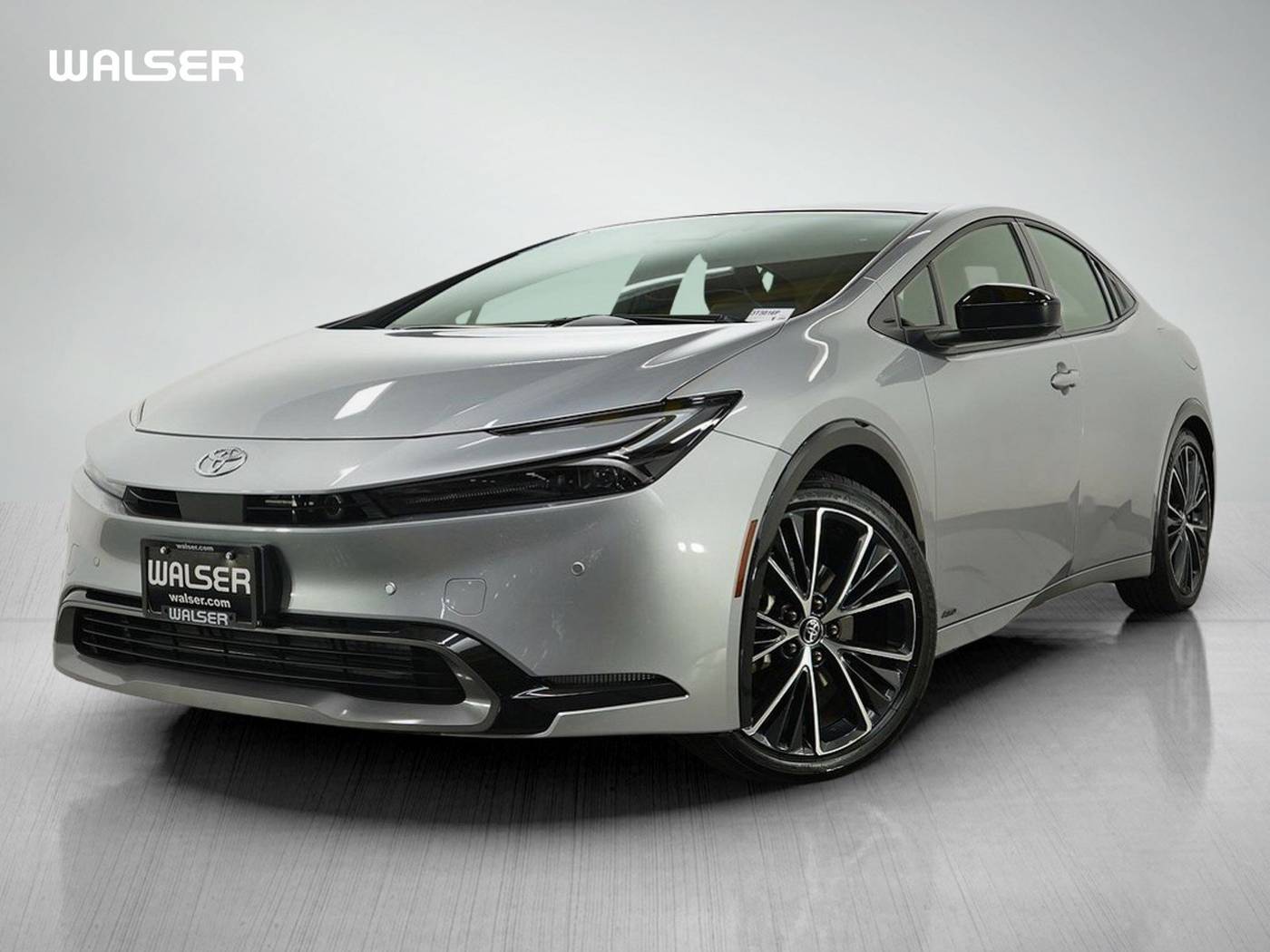 2024 Toyota Prius Limited — Hatchback — 13,690 mi — Bloomington, MN