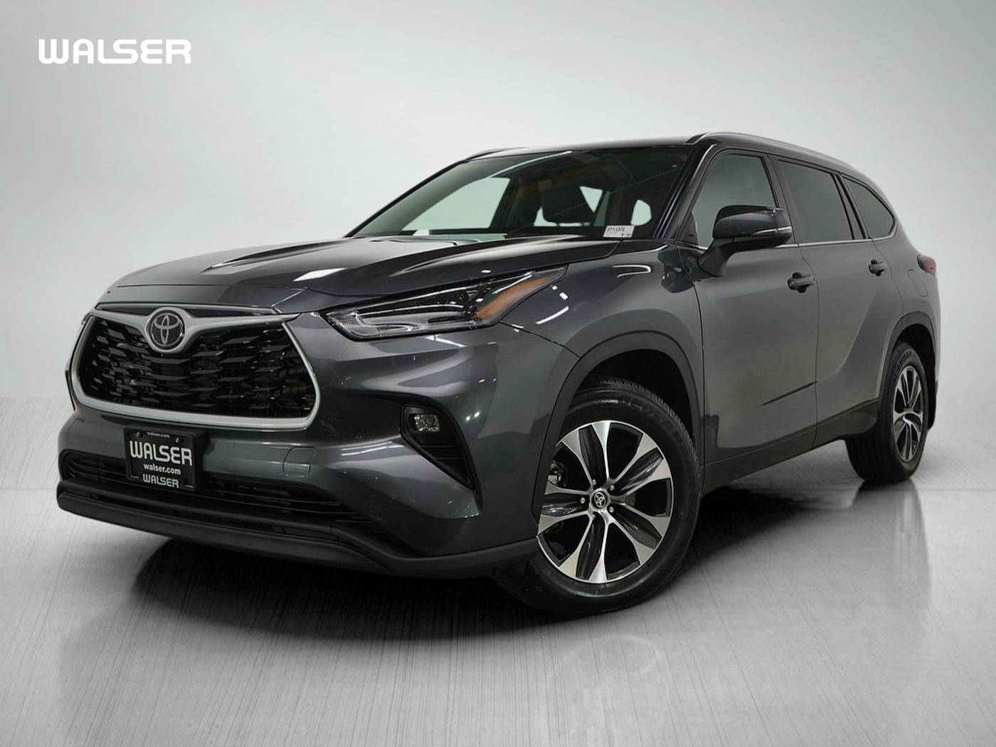 2021 Toyota Highlander XLE — SUV — 42,448 mi — Bloomington, MN