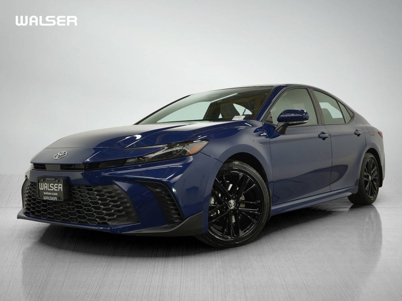 2025 Toyota Camry SE — Sedan — 7,904 mi — Bloomington, MN