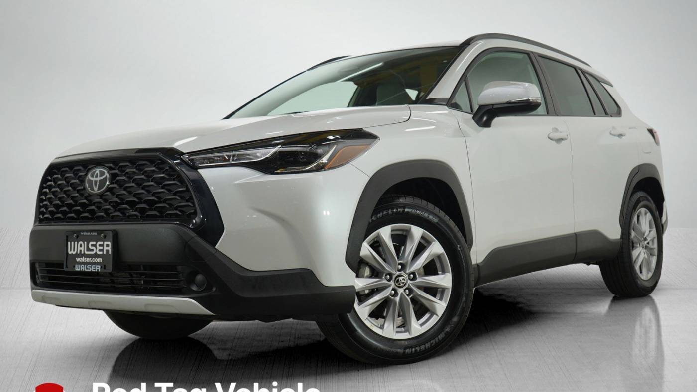 2024 Toyota Corolla Cross LE — SUV — 9,346 mi — Bloomington, MN