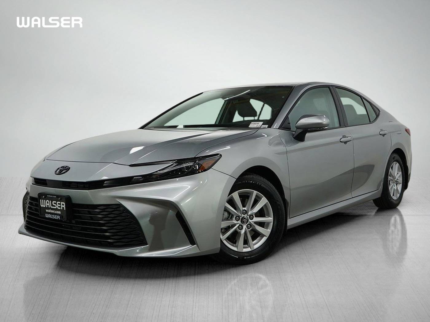 2025 Toyota Camry Hybrid LE — Sedan — 4,544 mi — Bloomington, MN