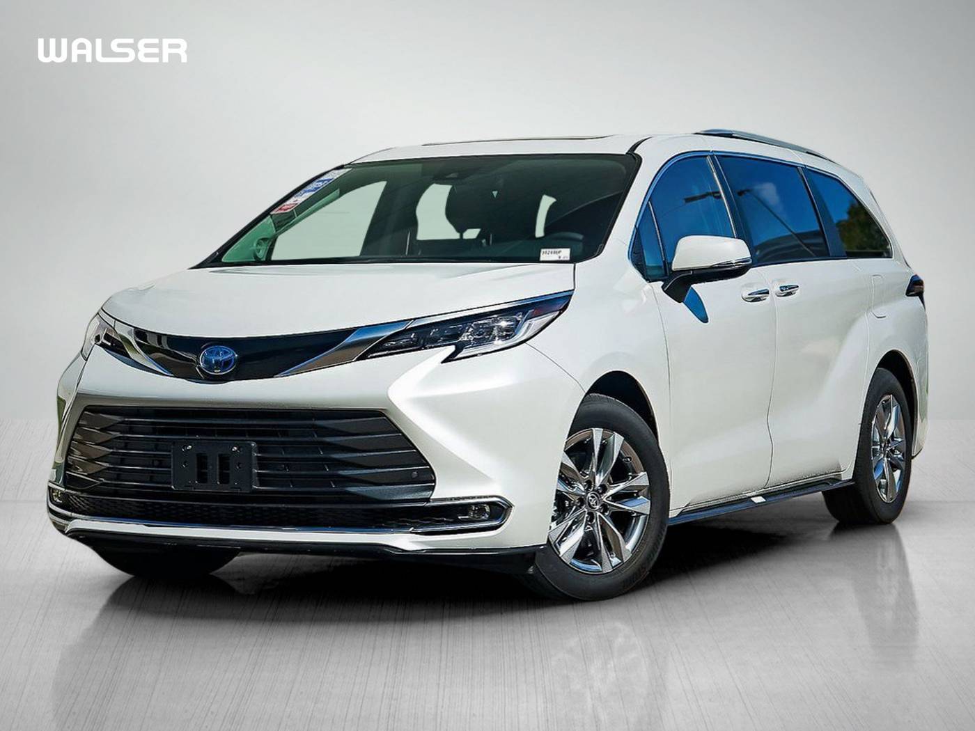 2024 Toyota Sienna Limited — Minivan — 42 mi — Bloomington, MN