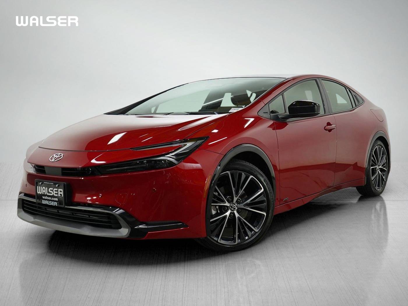 2025 Toyota Prius Limited — Hatchback — 8,386 mi — Bloomington, MN