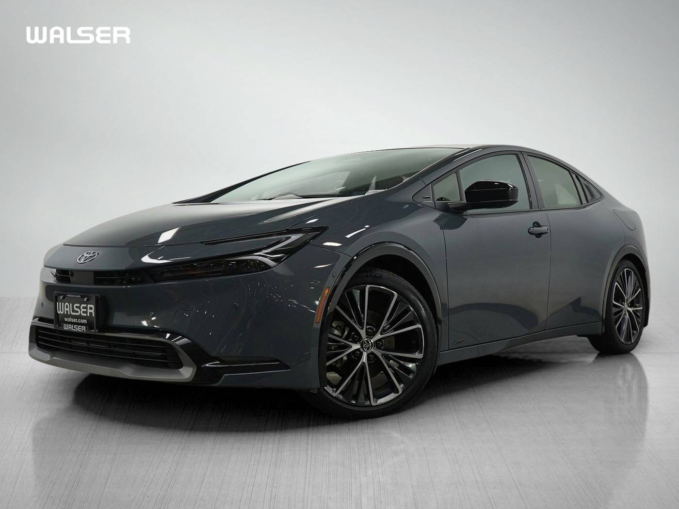 2025 Toyota Prius Limited — Hatchback — 6,523 mi — Bloomington, MN