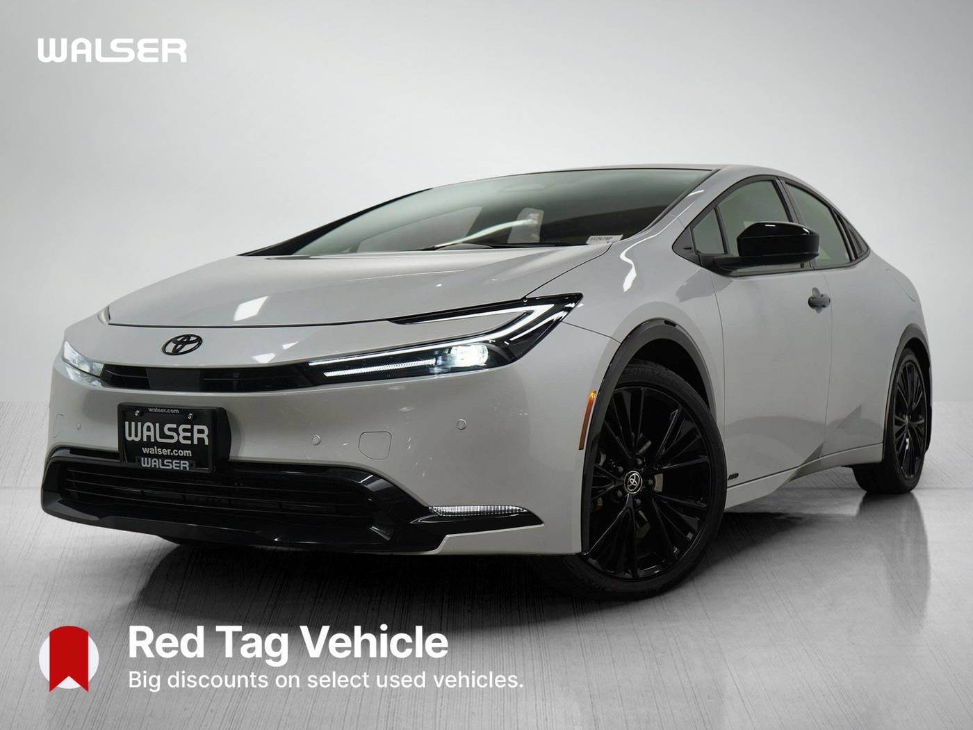 2025 Toyota Prius Limited — Hatchback — 7,579 mi — Bloomington, MN