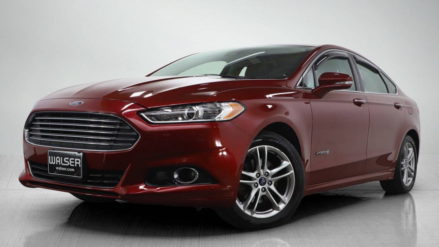 2015 Ford Fusion Hybrid Titanium — Sedan — 92,518 mi — Bloomington, MN