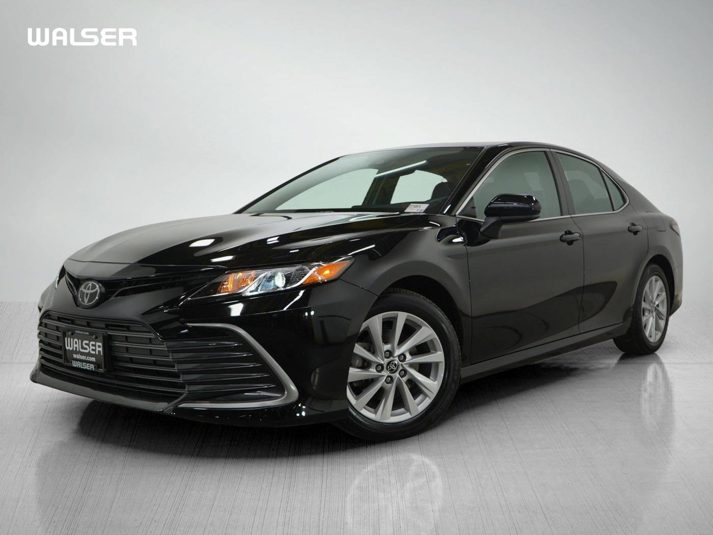 2022 Toyota Camry LE — Sedan — 30,748 mi — Bloomington, MN