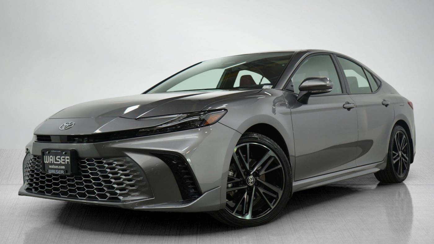 2025 Toyota Camry XSE — Sedan — 5,800 mi — Bloomington, MN
