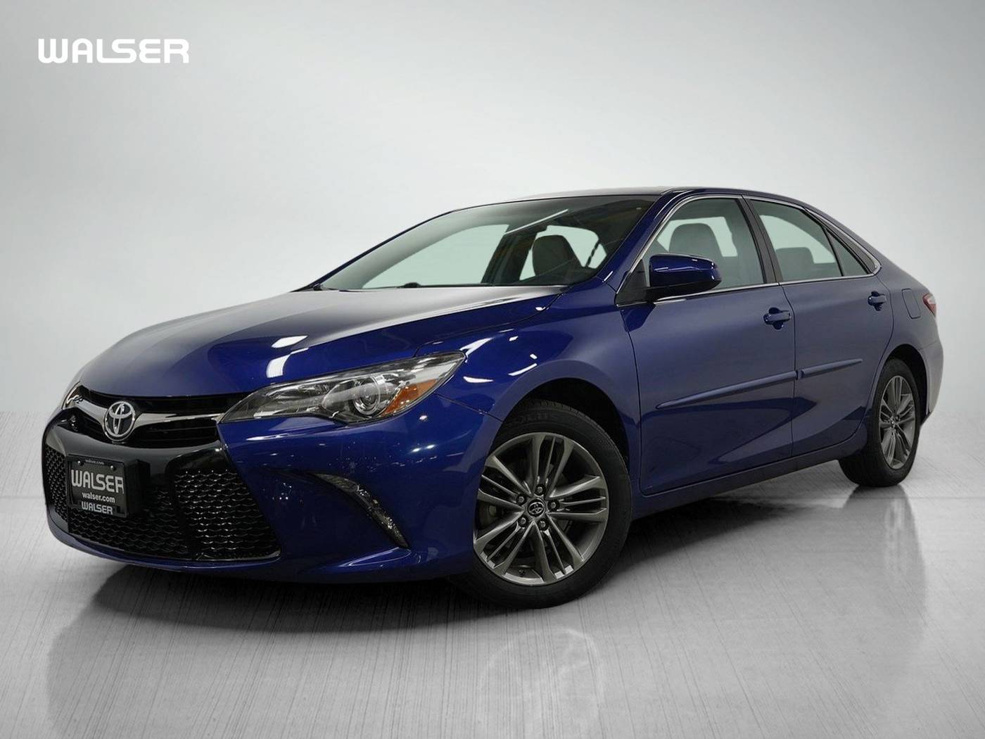 2016 Toyota Camry XLE — Sedan — 60,137 mi — Bloomington, MN