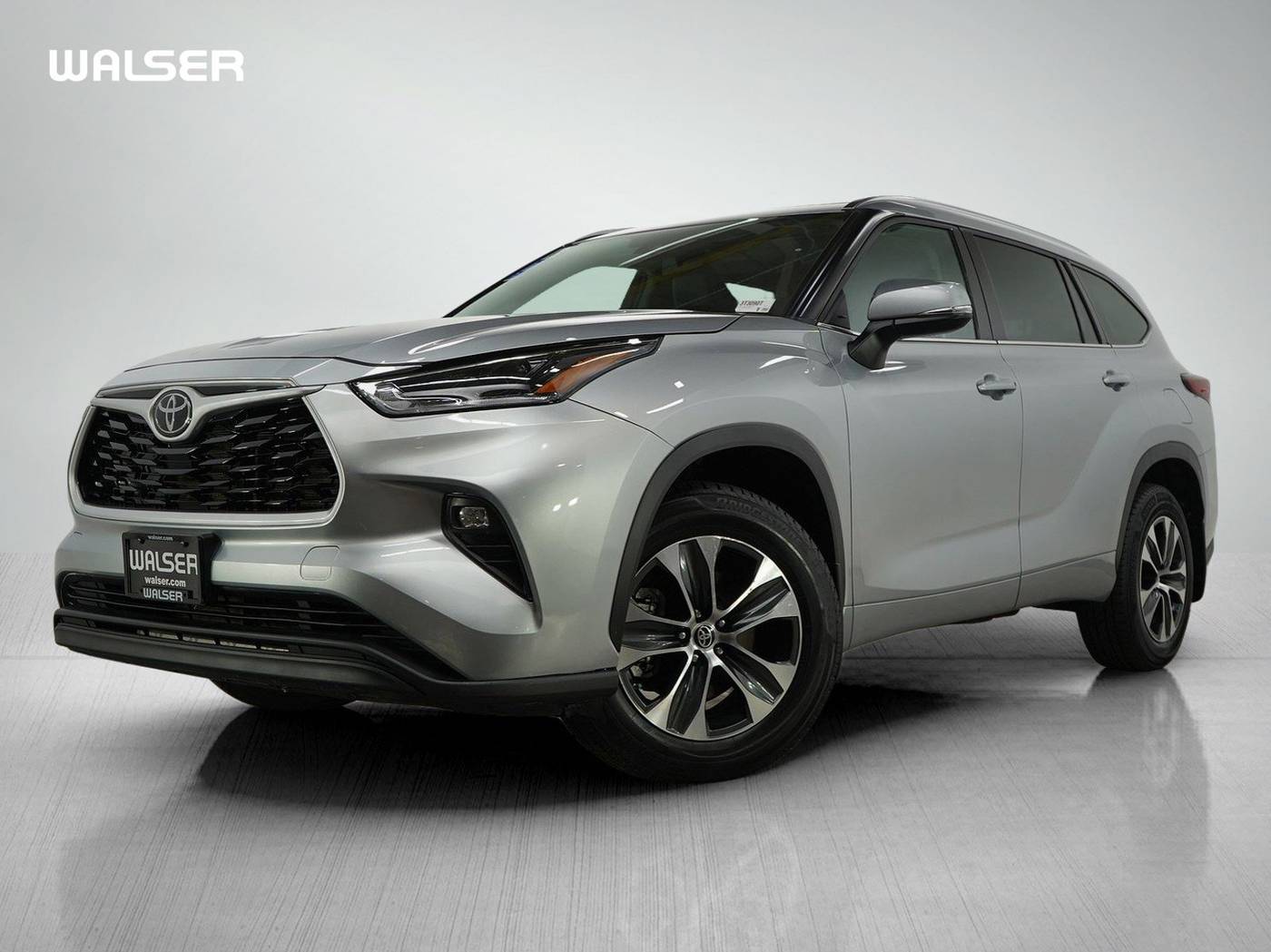 2021 Toyota Highlander XLE — SUV — 72,638 mi — Bloomington, MN