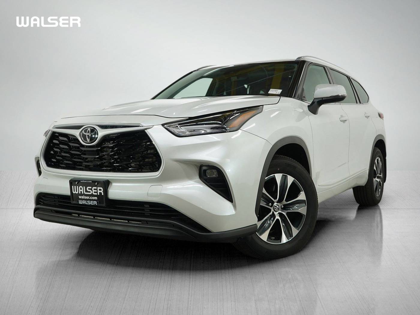 2022 Toyota Highlander XLE — SUV — 34,867 mi — Bloomington, MN