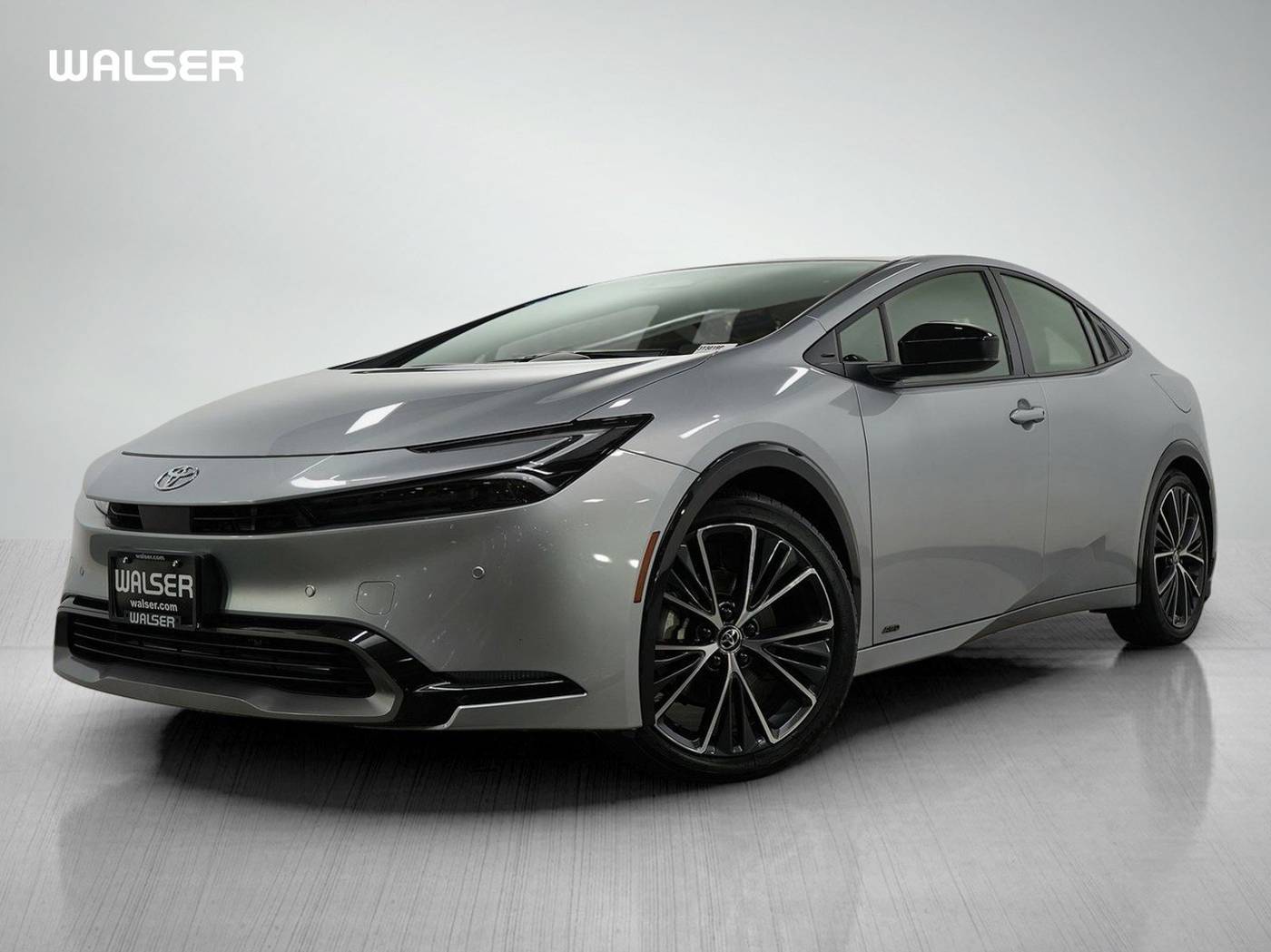 2025 Toyota Prius XLE — Hatchback — 8,510 mi — Bloomington, MN