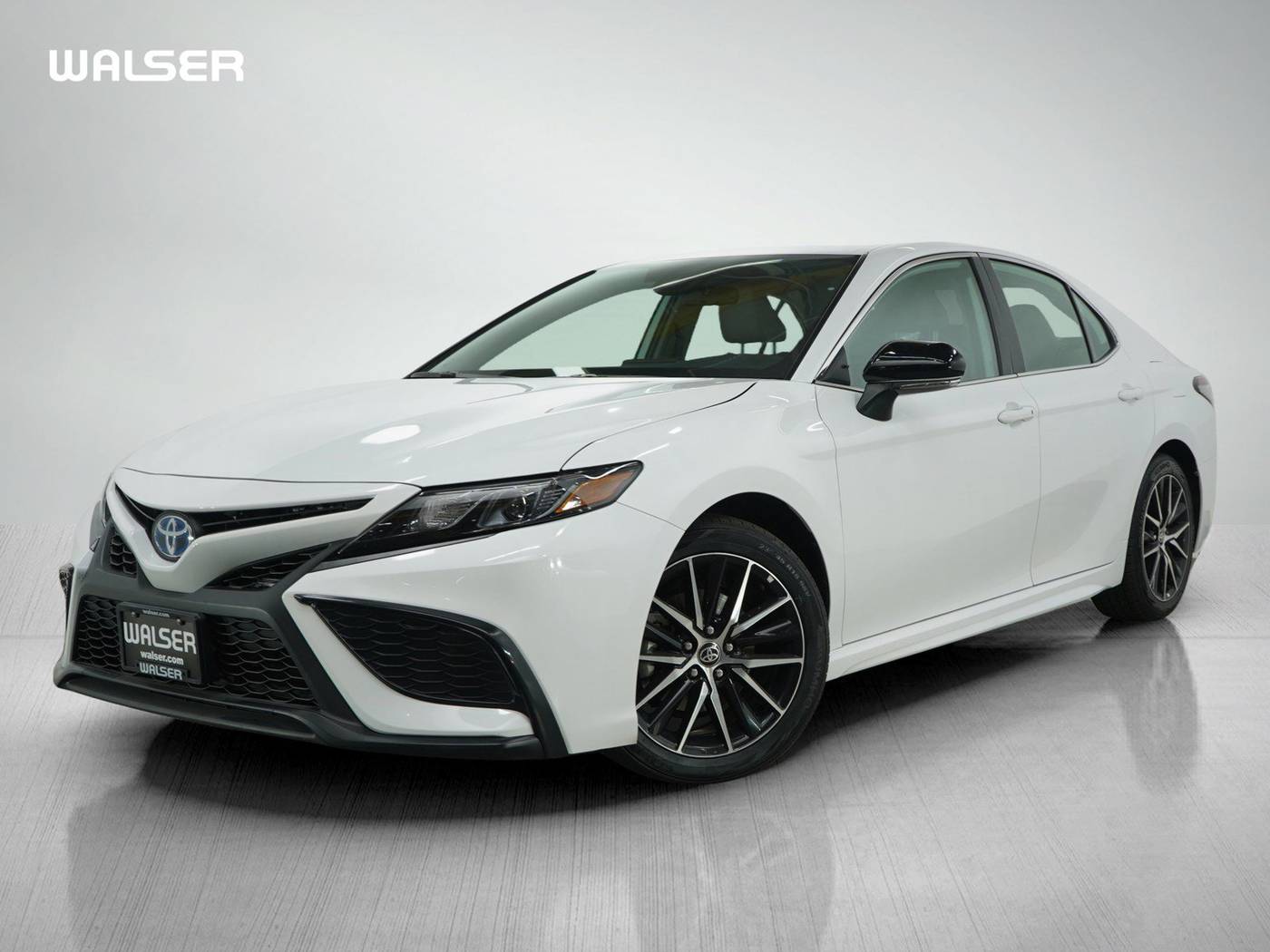 2024 Toyota Camry Hybrid SE — Sedan — 41,656 mi — Bloomington, MN