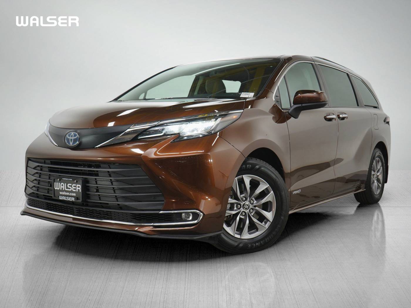 2021 Toyota Sienna XLE — Minivan — 118,730 mi — Bloomington, MN