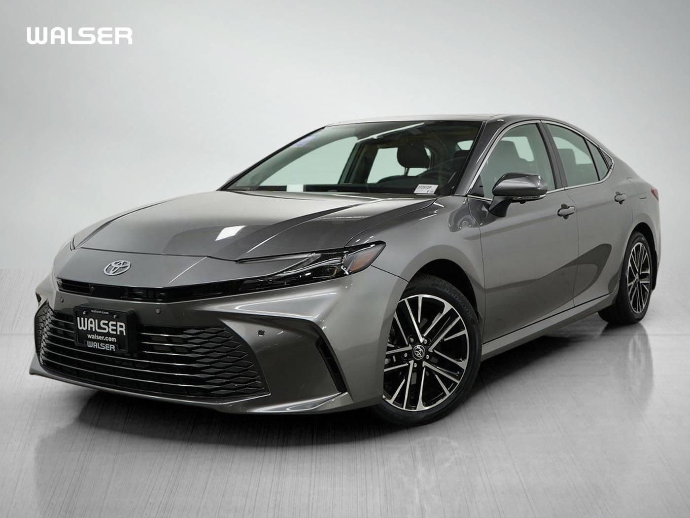 2025 Toyota Camry Hybrid XLE — Sedan — 5,071 mi — Bloomington, MN