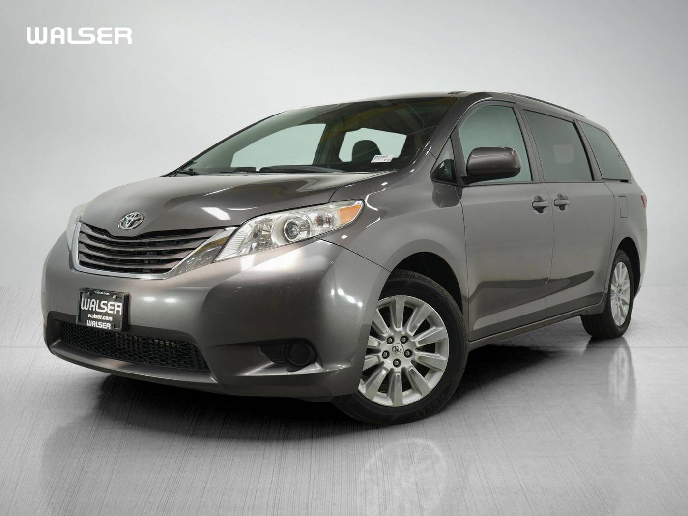 2015 Toyota Sienna LE — Minivan — 166,518 mi — Bloomington, MN