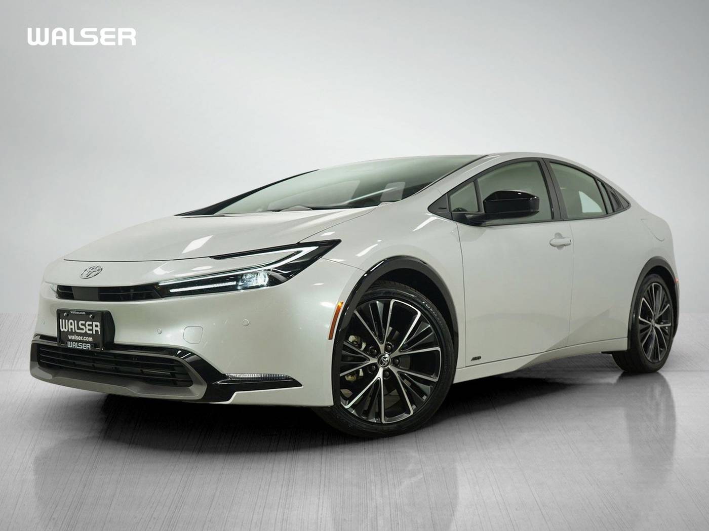 2024 Toyota Prius Limited — Hatchback — 5,452 mi — Bloomington, MN