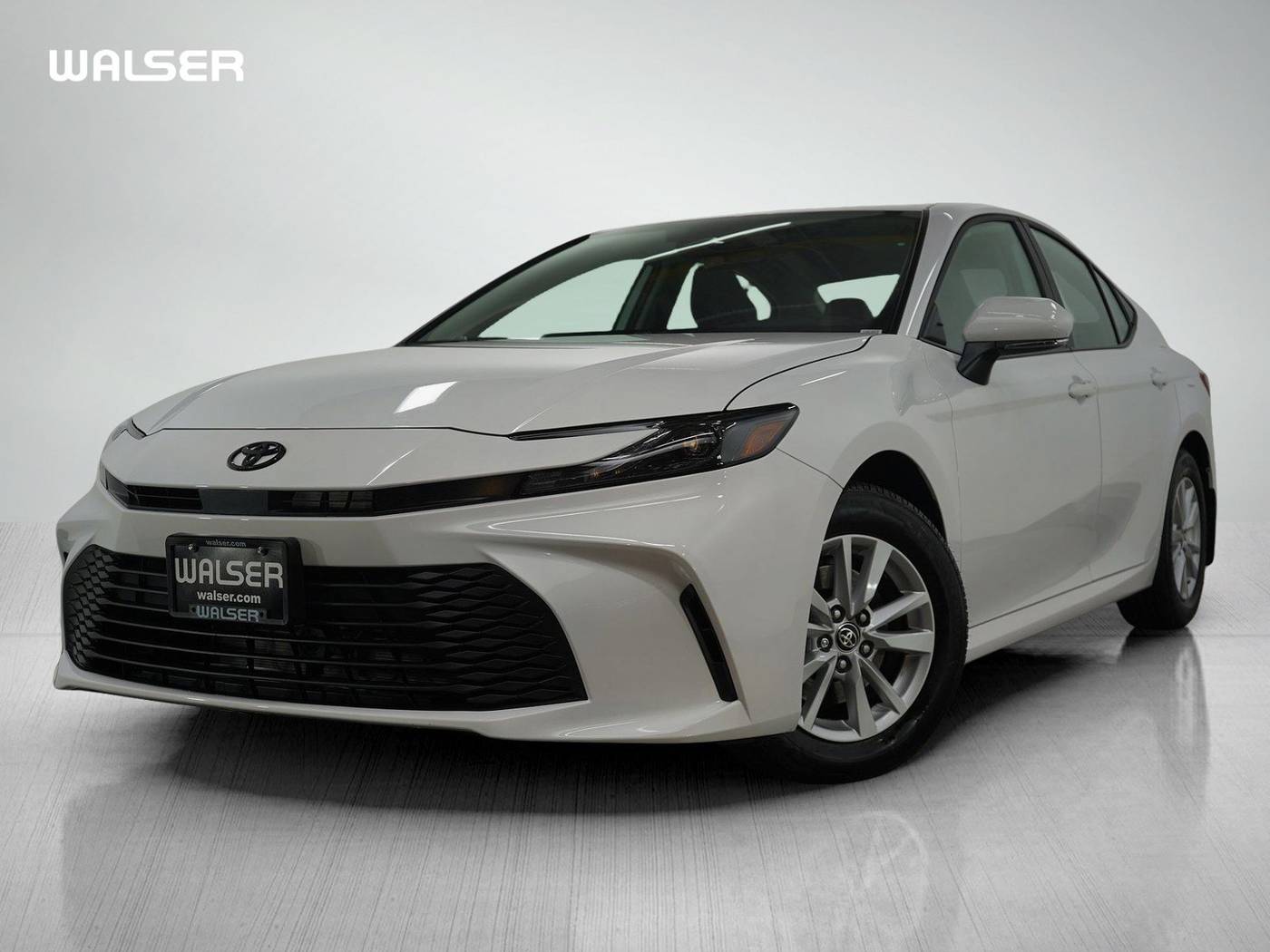 2025 Toyota Camry LE — Sedan — 6,281 mi — Bloomington, MN