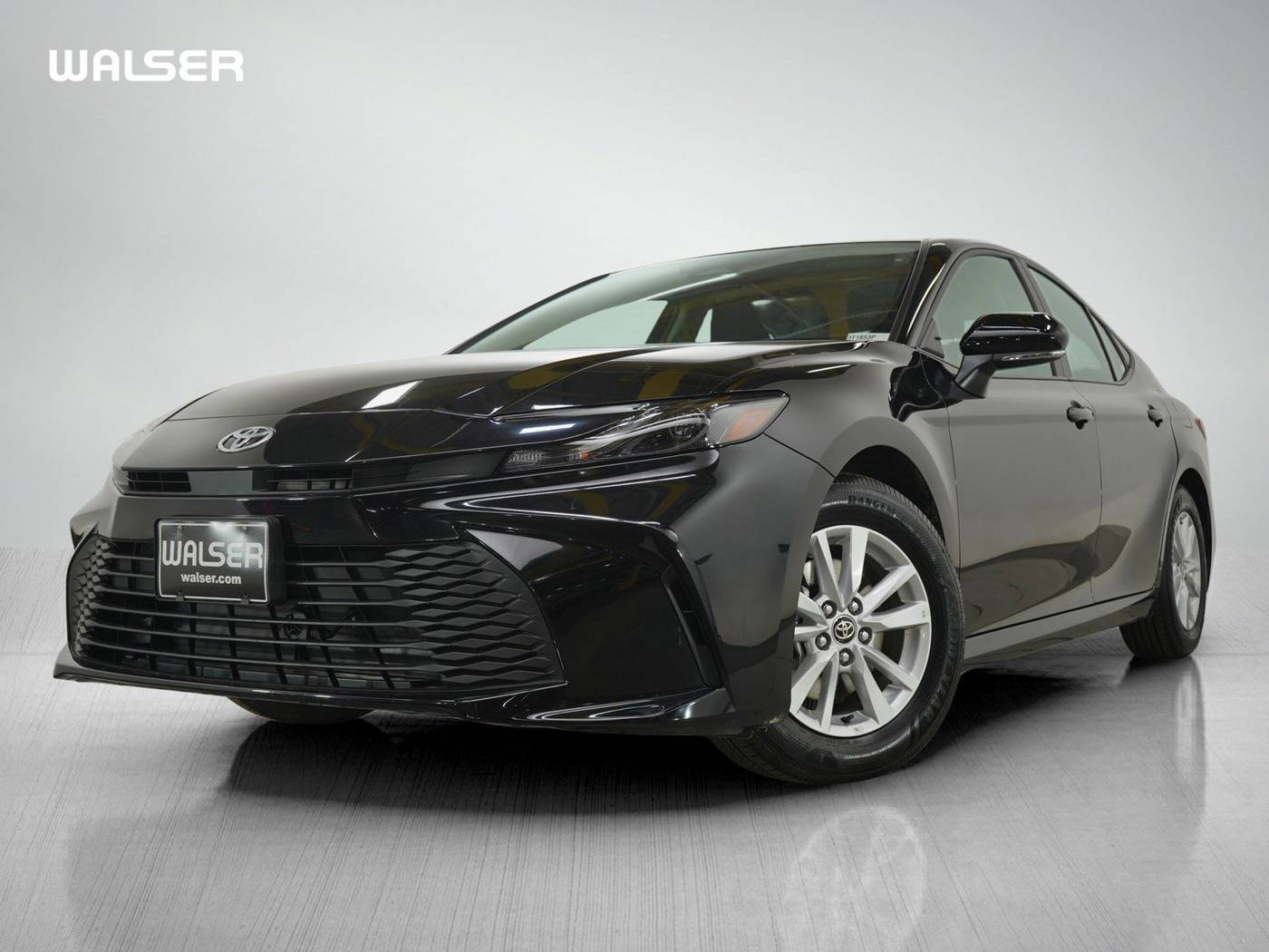 2025 Toyota Camry LE — Sedan — 4,325 mi — Bloomington, MN