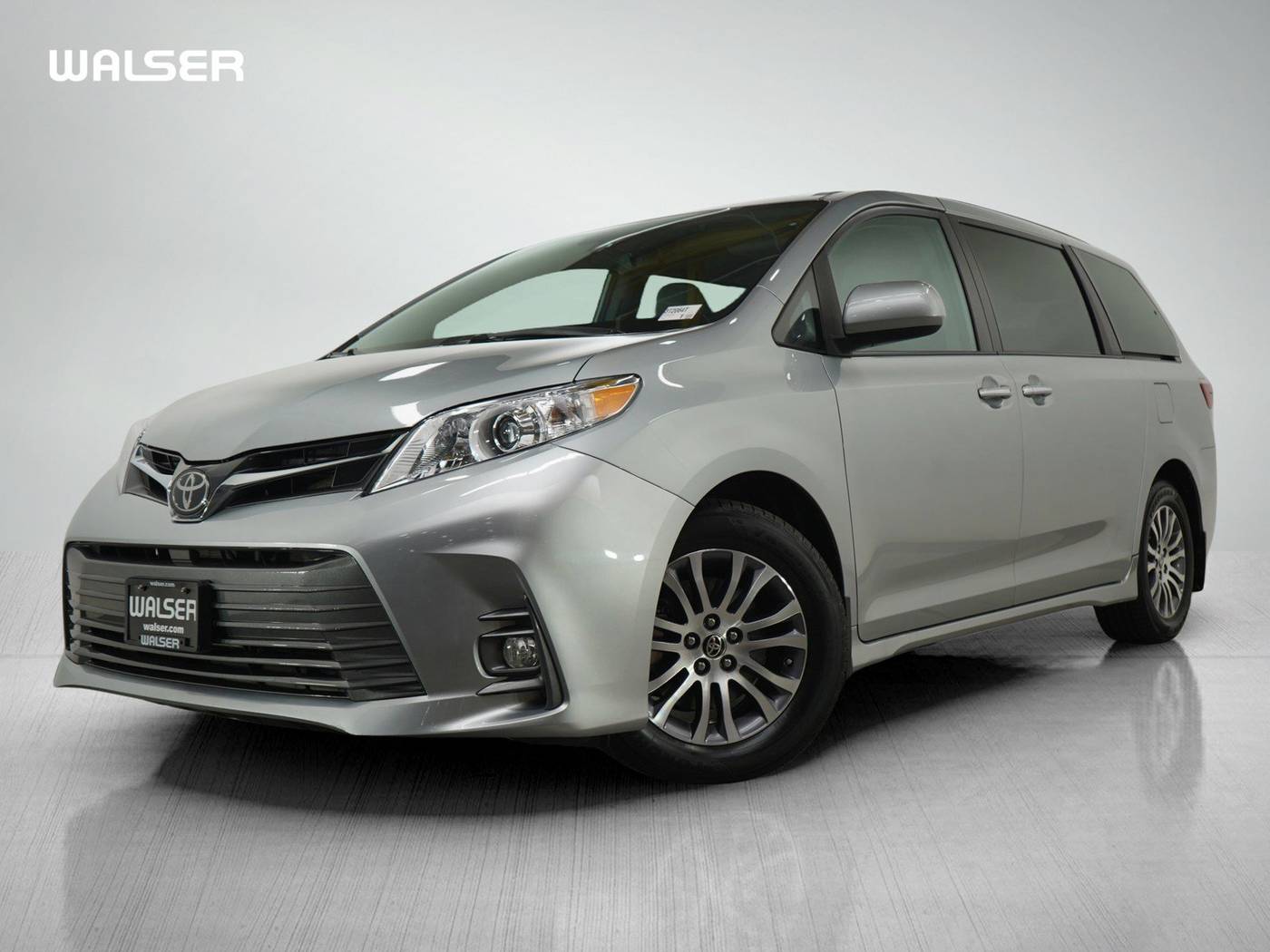 2020 Toyota Sienna XLE Premium — Minivan — 69,005 mi — Bloomington, MN