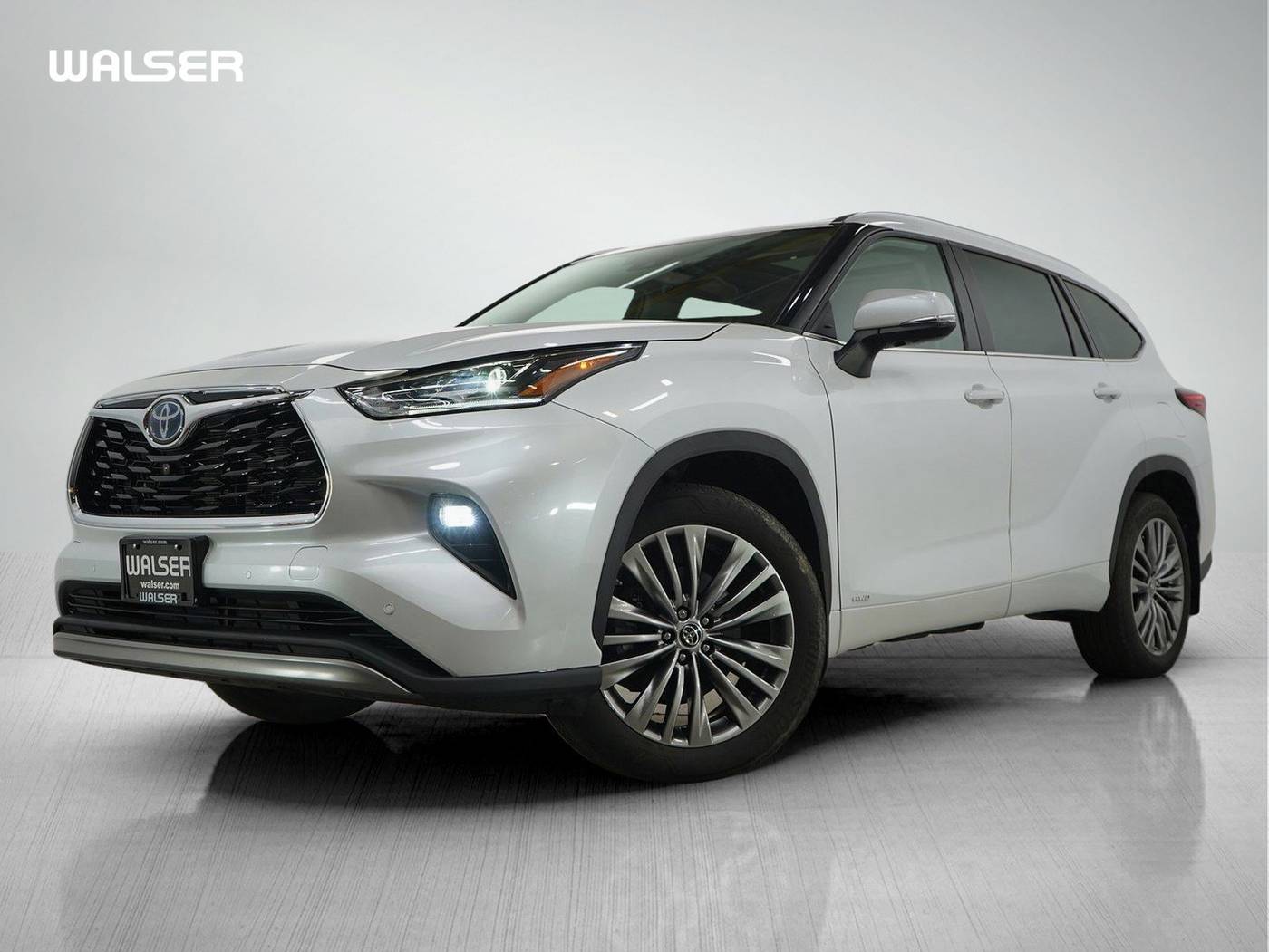 2022 Toyota Highlander Hybrid Platinum — SUV — 29,061 mi — Bloomington, MN