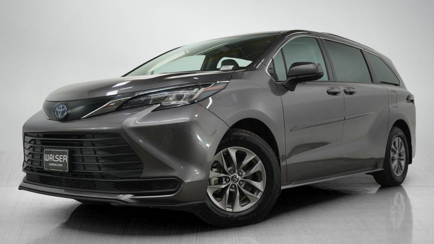2022 Toyota Sienna LE — Minivan — 91,651 mi — Bloomington, MN