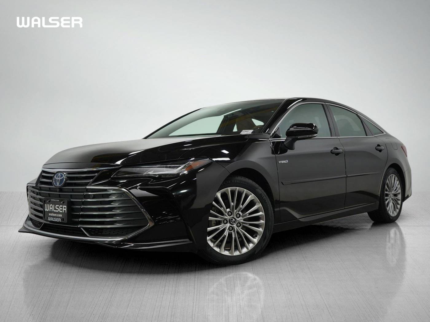 2019 Toyota Avalon Hybrid Limited — Sedan — 31,447 mi — Bloomington, MN
