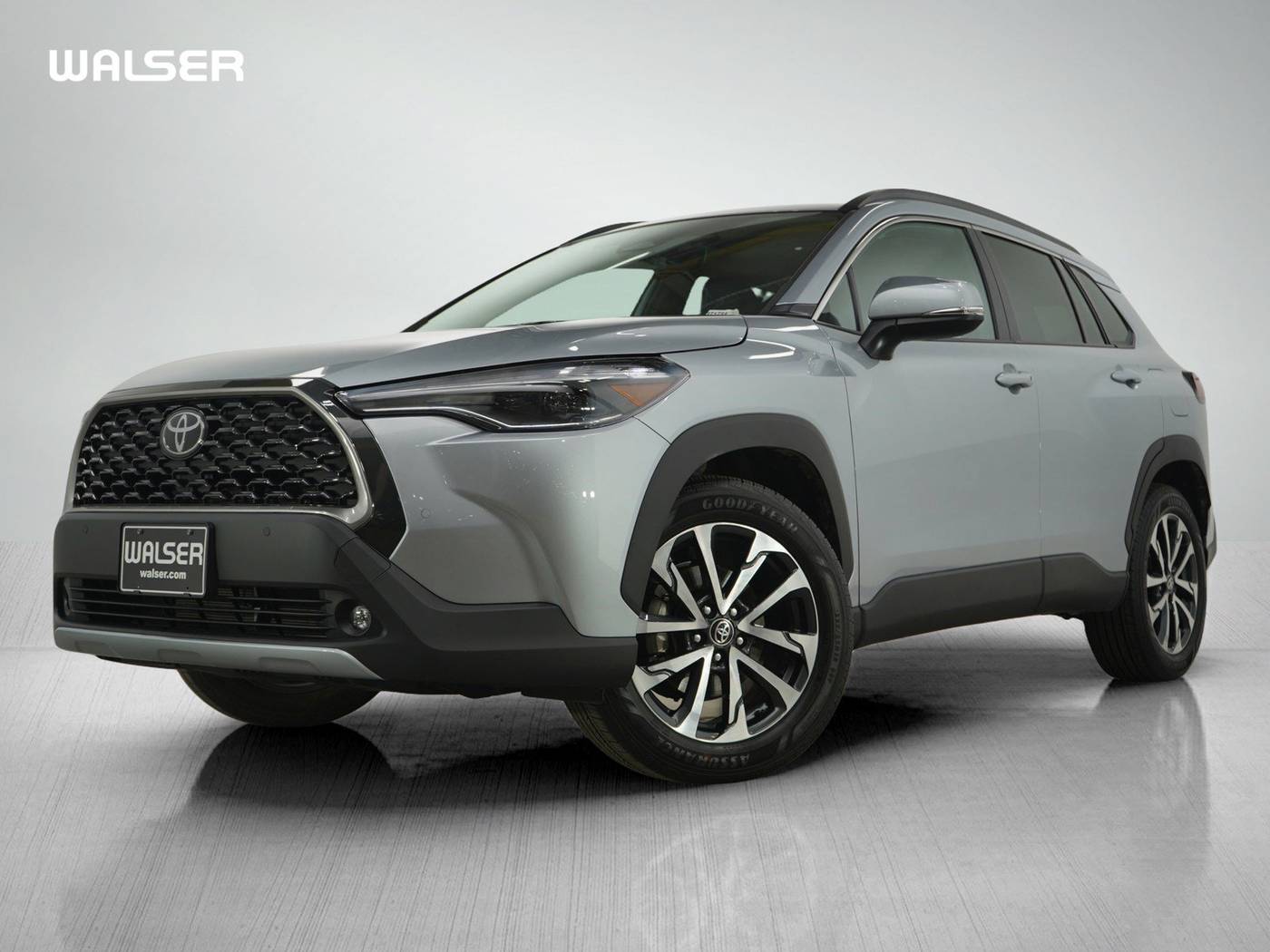 2024 Toyota Corolla Cross XLE — SUV — 7,095 mi — Bloomington, MN