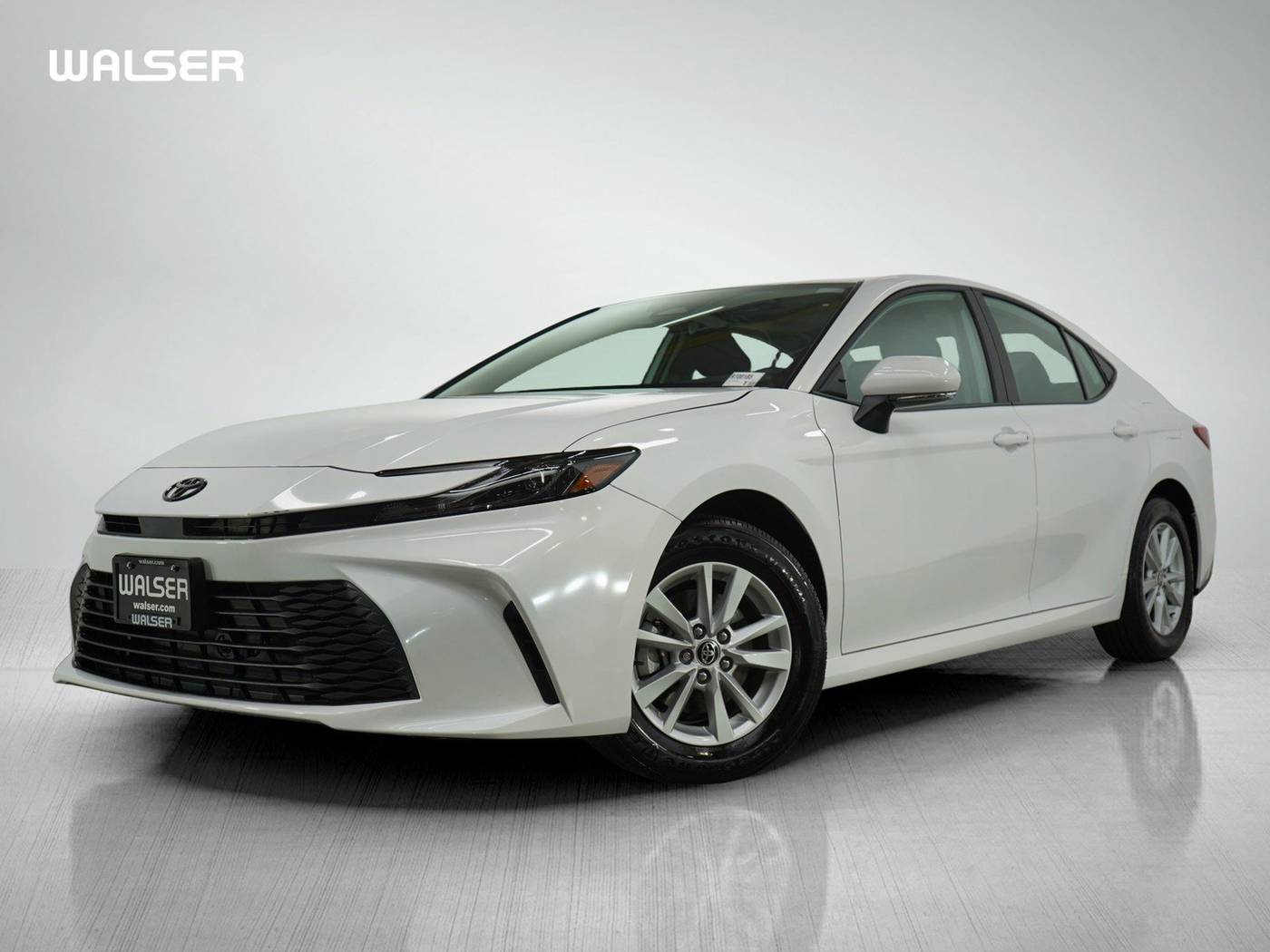 2025 Toyota Camry LE — Sedan — 9,986 mi — Bloomington, MN
