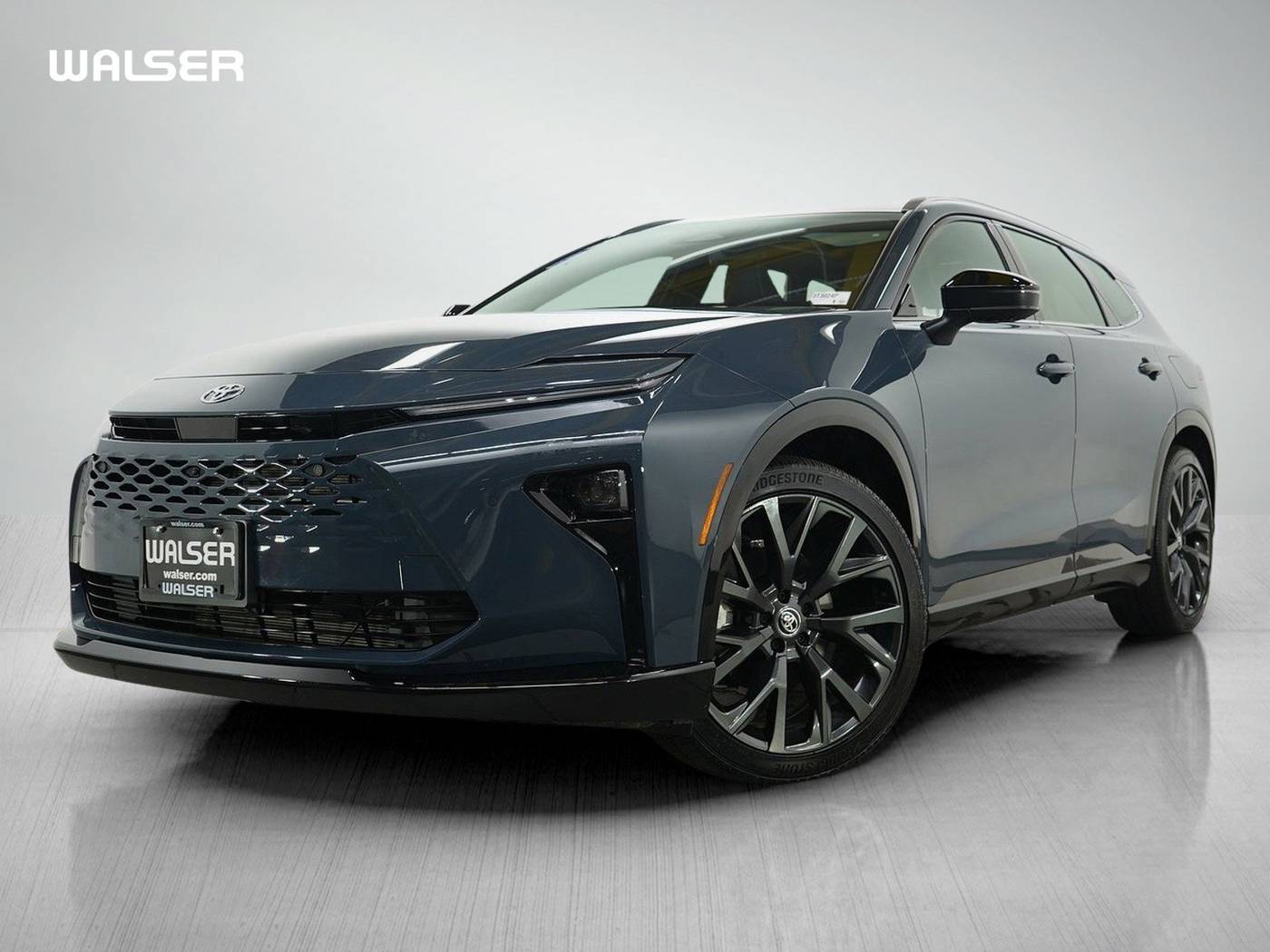 2025 Toyota Crown Signia Limited — SUV — 10,030 mi — Bloomington, MN