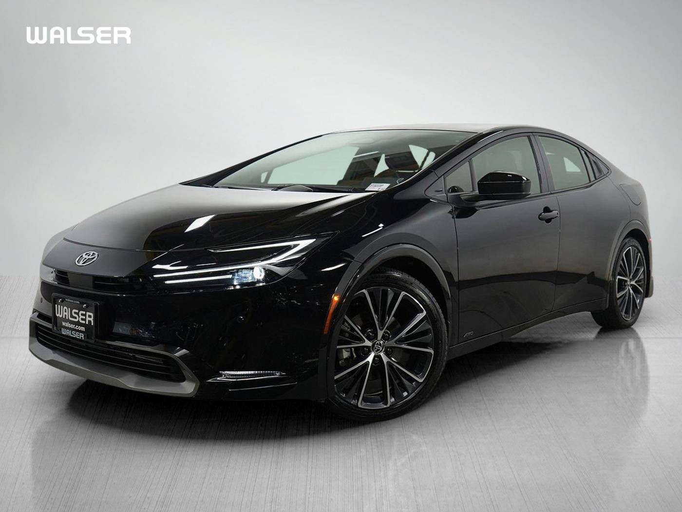 2024 Toyota Prius Limited — Hatchback — 6,278 mi — Bloomington, MN