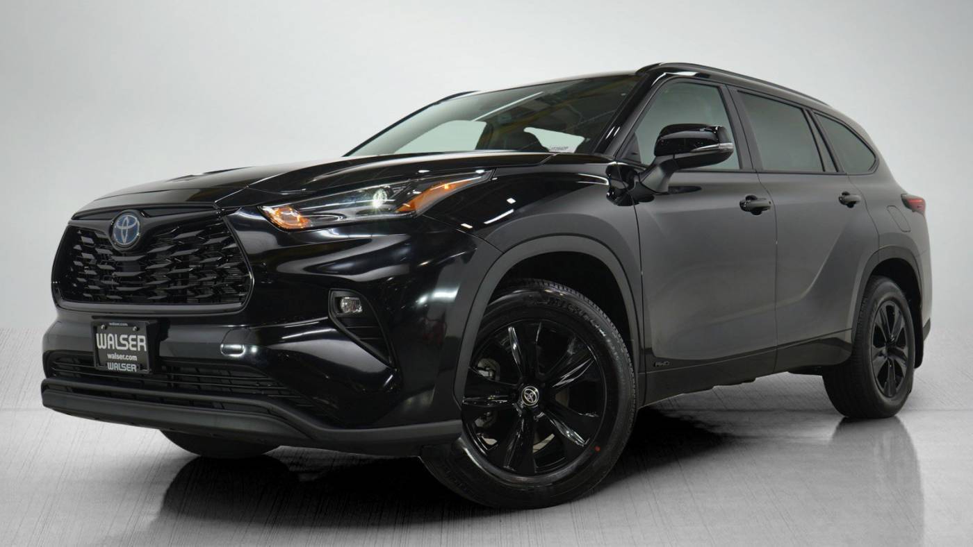 2024 Toyota Highlander Hybrid XLE Nightshade
